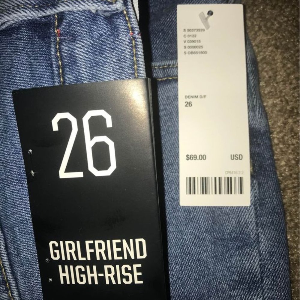 BDG Girlfriend Highrise Jeans-Size 26